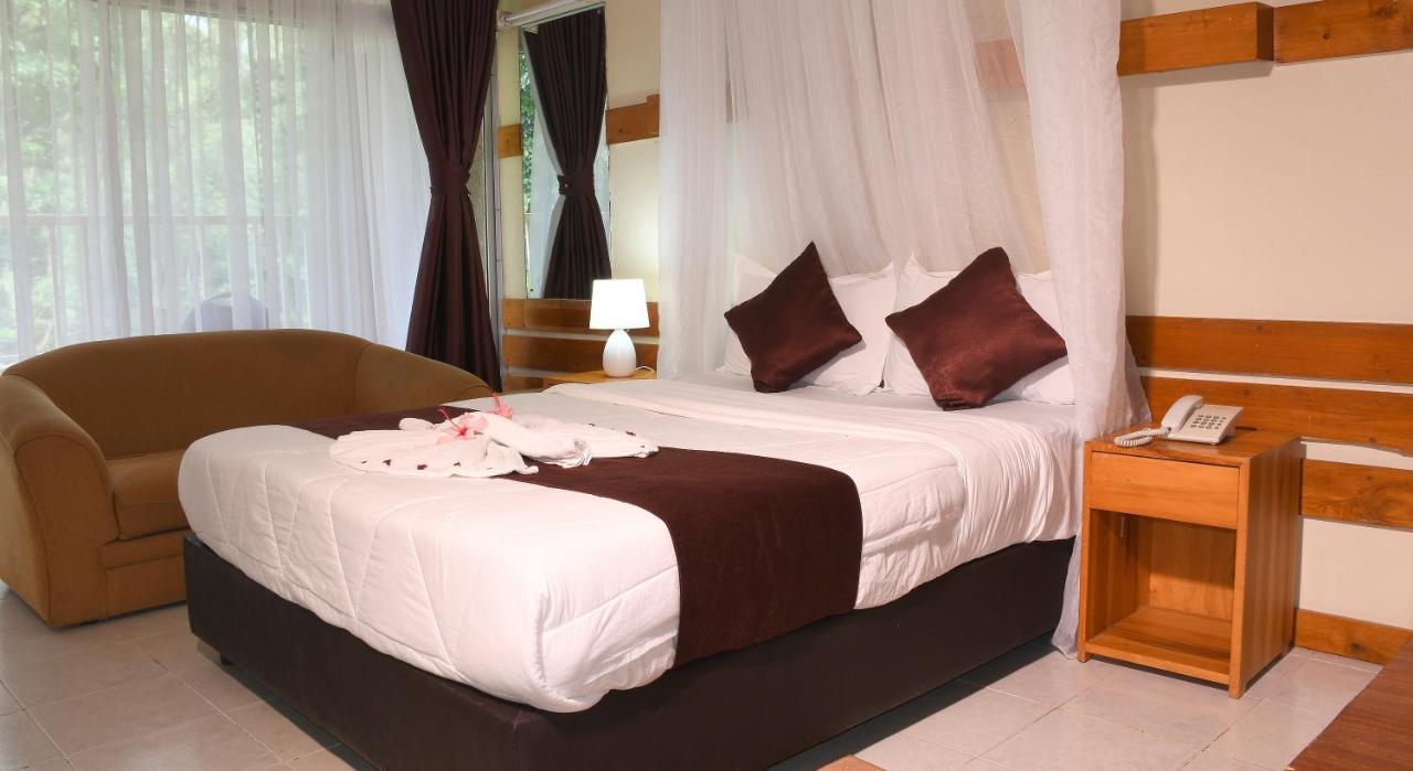 Golf Hotel Kakamega ภายนอก รูปภาพ
