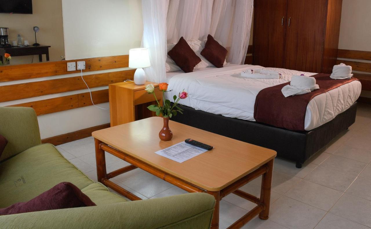 Golf Hotel Kakamega ภายนอก รูปภาพ
