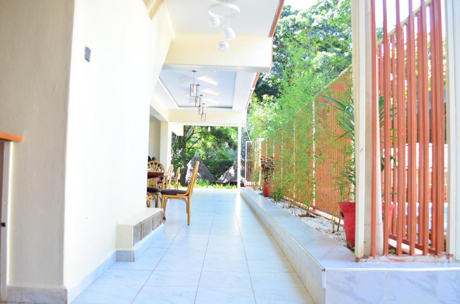 Golf Hotel Kakamega ภายนอก รูปภาพ