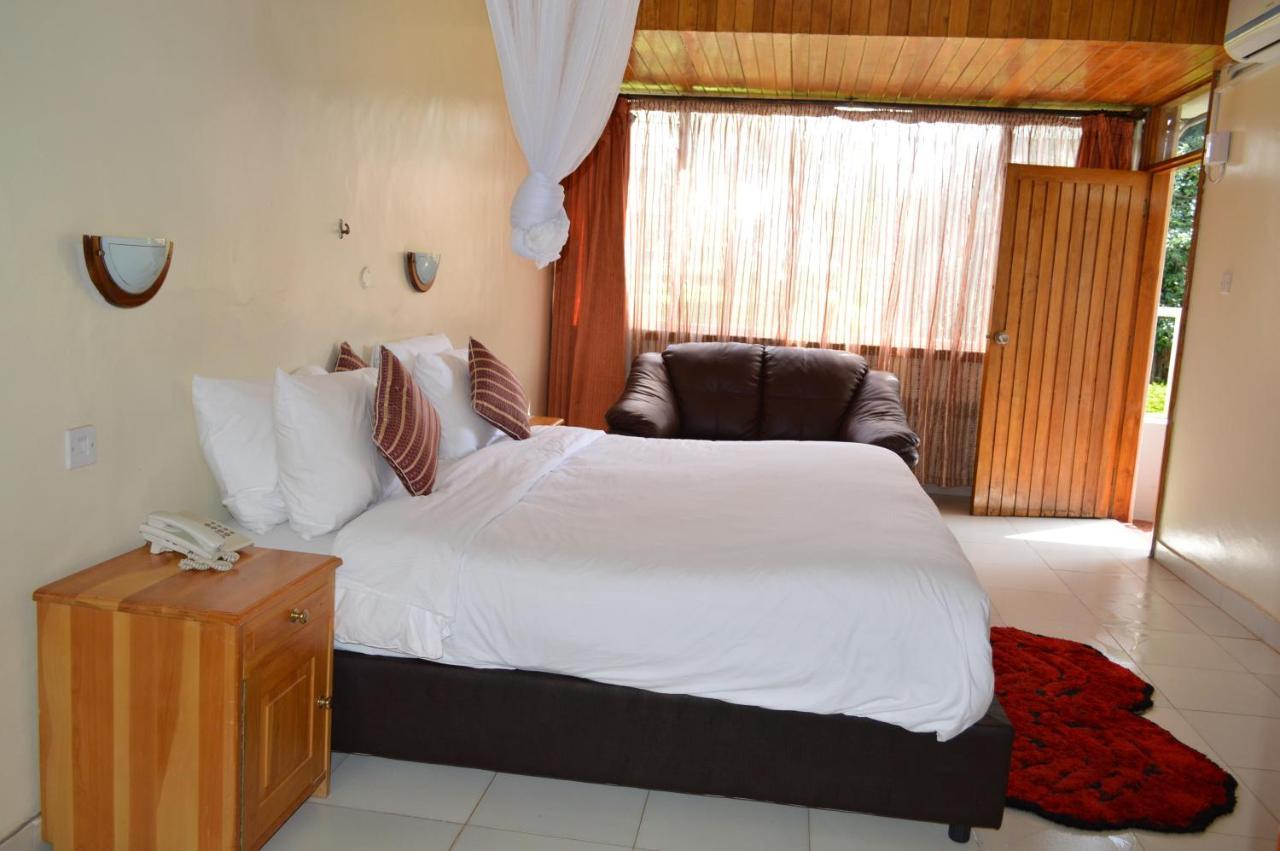Golf Hotel Kakamega ภายนอก รูปภาพ