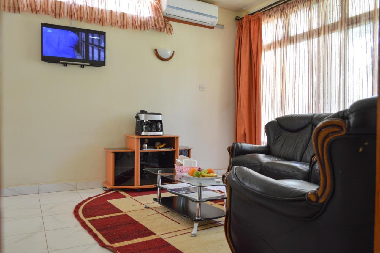Golf Hotel Kakamega ภายนอก รูปภาพ