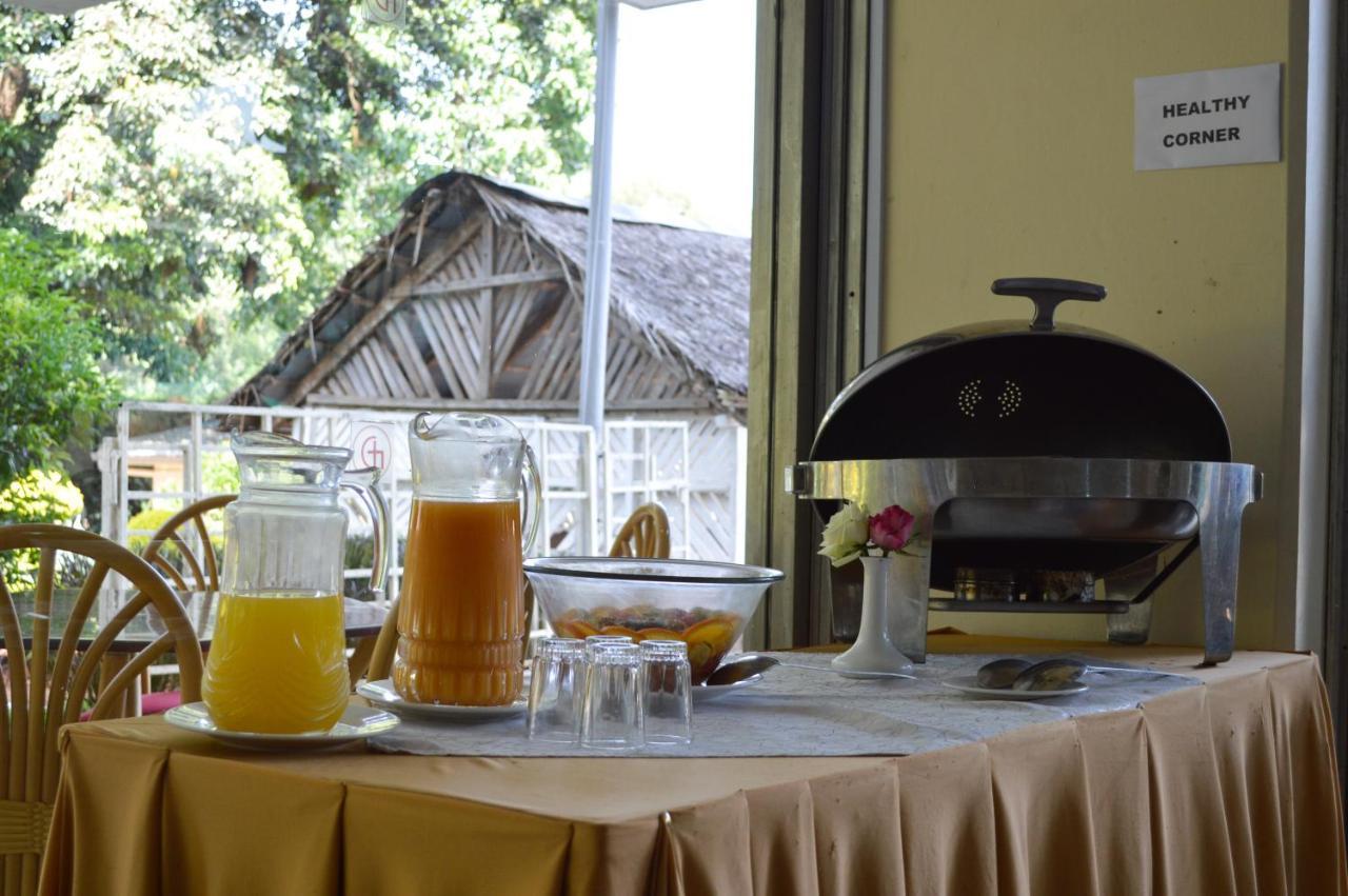 Golf Hotel Kakamega ภายนอก รูปภาพ